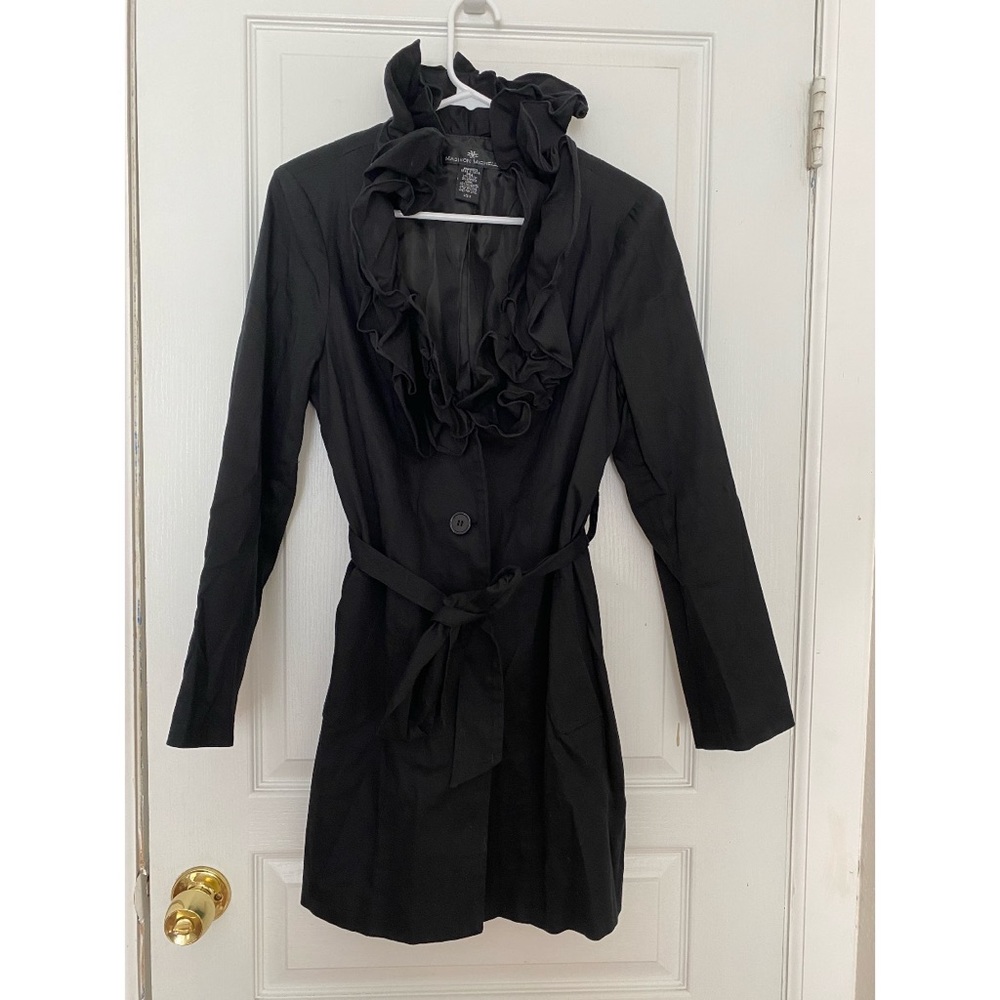 Ruffle coat